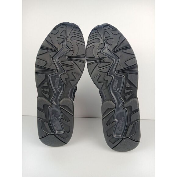 Athletic_Shoes